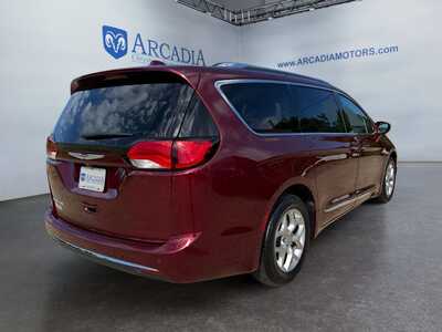 2019 Chrysler Pacifica, $20149. Photo 5