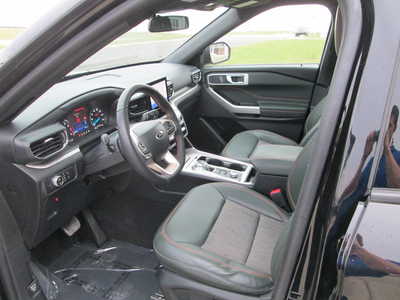 2022 Ford Explorer, $24490. Photo 8
