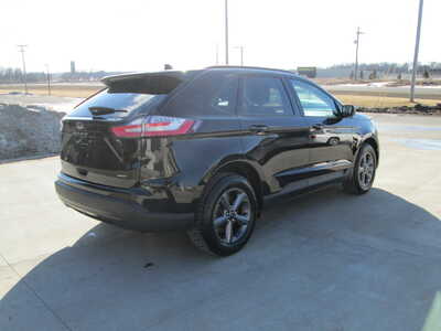 2024 Ford Edge, $21800. Photo 3