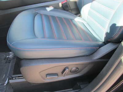 2024 Ford Edge, $21800. Photo 11