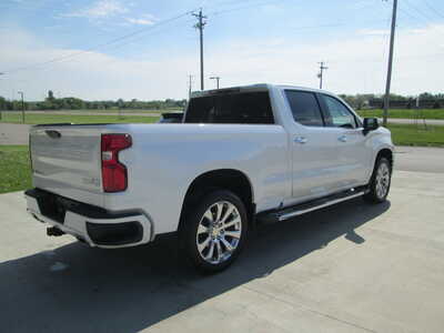 2021 Chevrolet 1500 Crew Cab, $37950. Photo 3