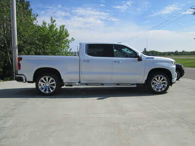 2021 Chevrolet 1500 Crew Cab, $37950. Photo 6