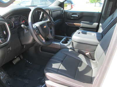 2021 Chevrolet 1500 Crew Cab, $37950. Photo 8