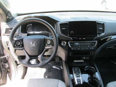 2020 Honda Passport, $24790. Photo 11
