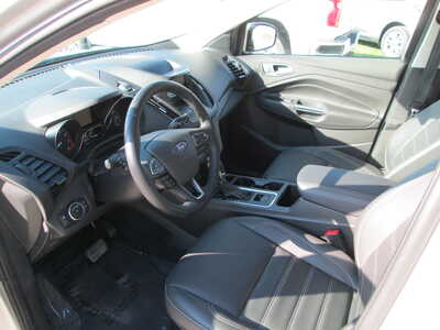 2019 Ford Escape, $12200. Photo 8