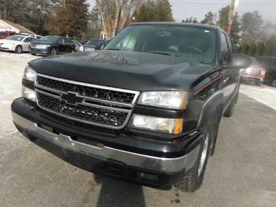 2006 Chevrolet 1500 Crew Cab, $6995. Photo 8