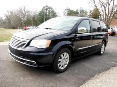 2011 Chrysler Town & Country, $3995. Photo 2