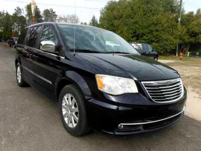 2011 Chrysler Town & Country, $3995. Photo 3