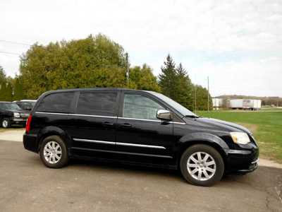 2011 Chrysler Town & Country, $3995. Photo 4