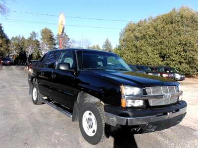 2005 Chevrolet Avalanche, $3495. Photo 3