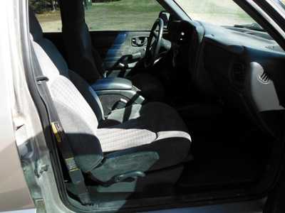 2002 Chevrolet Blazer, $1895. Photo 4