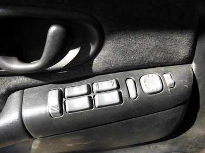 2002 Chevrolet Blazer, $1895. Photo 8