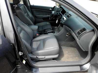 2006 Honda Accord, $3295. Photo 11