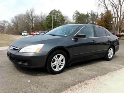 2006 Honda Accord, $3295. Photo 2
