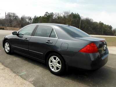 2006 Honda Accord, $3295. Photo 4