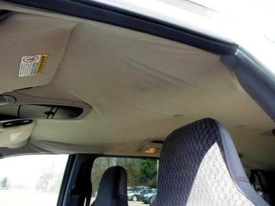 2000 Dodge Caravan, Grand, $2999. Photo 10