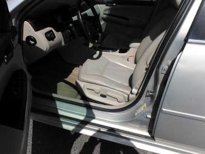 2011 Chevrolet Impala, $2895. Photo 10