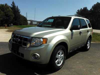2011 Ford Escape, $2995. Photo 4