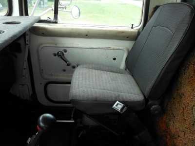 1975 Ford F450-8000, $3000. Photo 6
