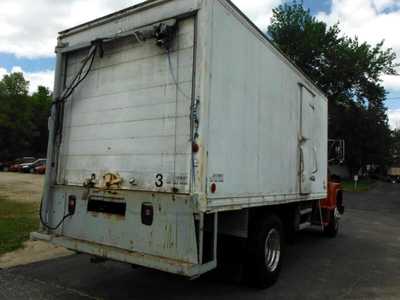 1975 Ford F450-8000, $3000. Photo 9