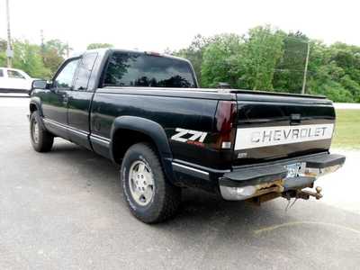 1995 Chevrolet 1500 Ext Cab, $2695. Photo 5