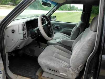 1995 Chevrolet 1500 Ext Cab, $2695. Photo 6