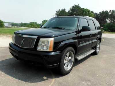 2005 Cadillac Escalade, $2694. Photo 2