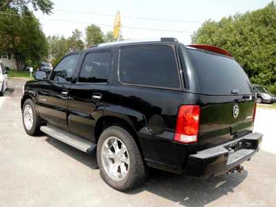 2005 Cadillac Escalade, $2694. Photo 4