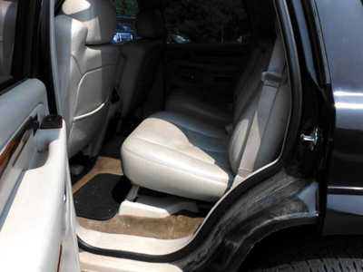 2005 Cadillac Escalade, $2694. Photo 5