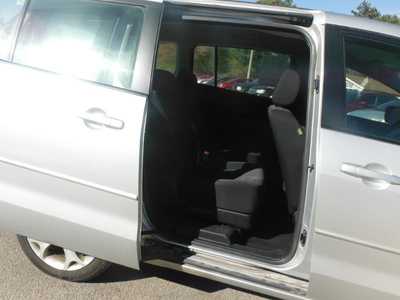 2009 Mazda Mazda5, $3995. Photo 4