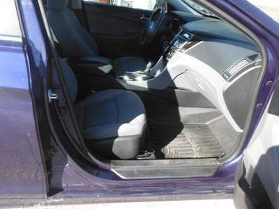 2013 Hyundai Sonata, $4896. Photo 12