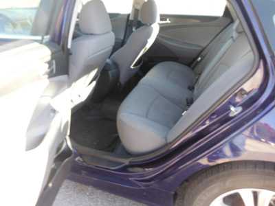 2013 Hyundai Sonata, $4896. Photo 9