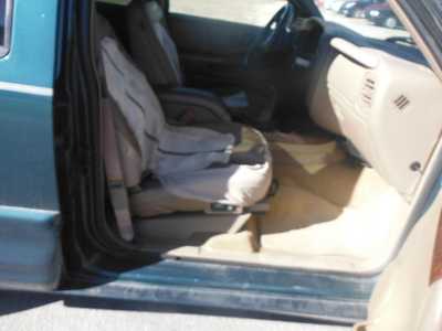 1998 Oldsmobile Bravada, $3195. Photo 11