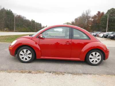 2009 Volkswagen Beetle, $3695. Photo 3
