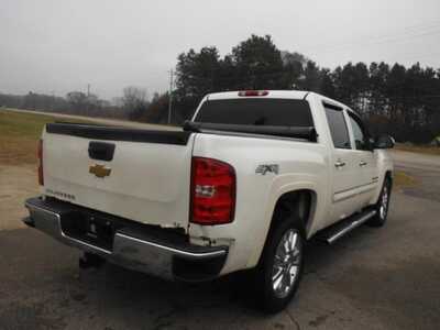 2013 Chevrolet 1500 Crew Cab, $7995. Photo 5