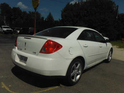 2008 Pontiac G6, $2995. Photo 11