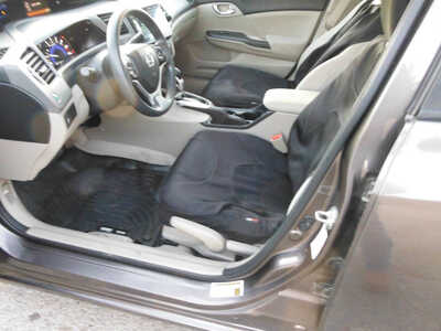 2012 Honda Civic, $8900. Photo 8