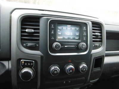 2014 RAM 1500 Reg Cab, $8000. Photo 11
