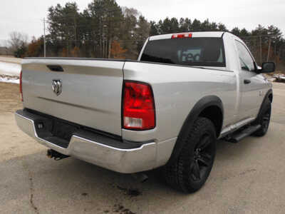 2014 RAM 1500 Reg Cab, $8000. Photo 5
