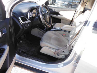 2011 Dodge Journey, $3695. Photo 9