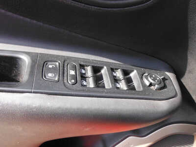 2016 Jeep Renegade, $9600. Photo 11