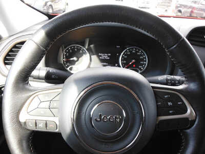 2016 Jeep Renegade, $9600. Photo 9