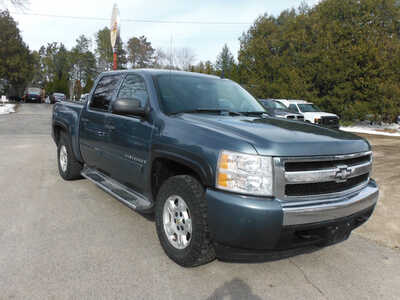 2008 Chevrolet 1500 Crew Cab, $3600. Photo 2