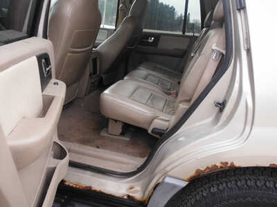 2005 Ford Expedition, $1650. Photo 10