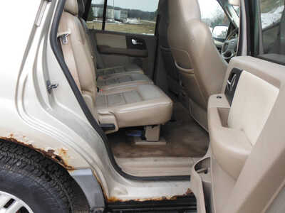 2005 Ford Expedition, $1650. Photo 7