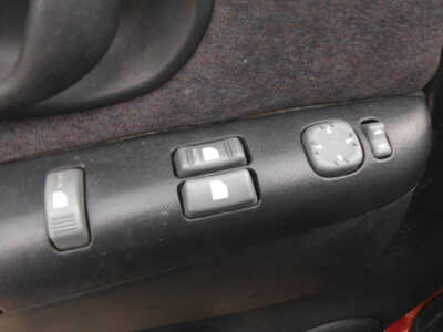 1998 Chevrolet S-10 Reg Cab, $2250. Photo 12