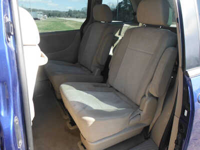 2004 Mazda MPV, $3995. Photo 10
