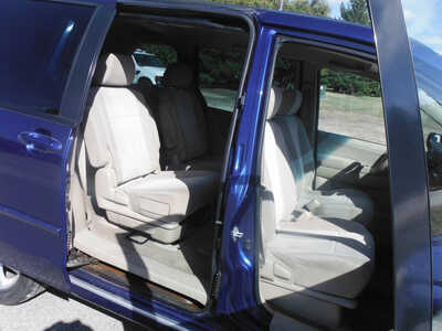 2004 Mazda MPV, $3995. Photo 6
