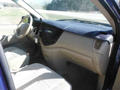 2004 Mazda MPV, $3995. Photo 8