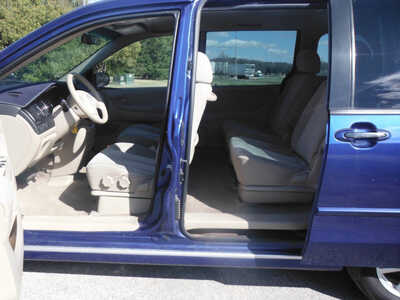2004 Mazda MPV, $3995. Photo 9